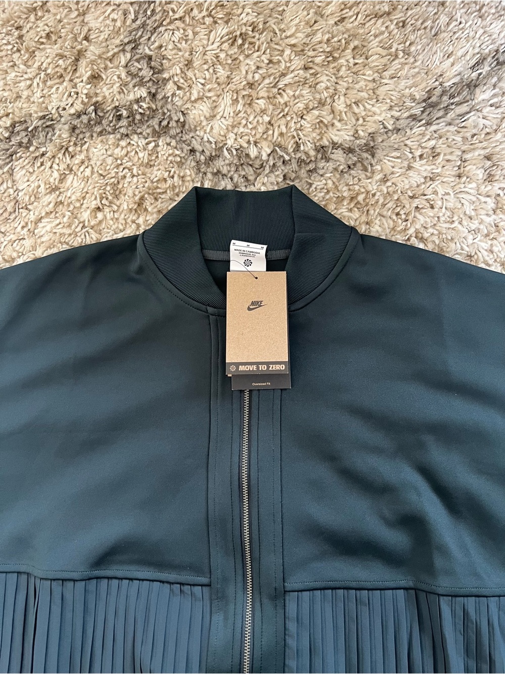✔️NWT✔️ NIKE Sportswear Pleated Jacket - Picture 6 of 12